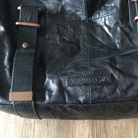 BCBG Maxazria Black Leather Crinkle Utility Bag - Picture 6 of 7